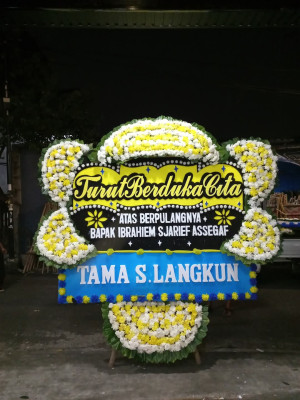 Papan Bunga Duka di Lekobalo